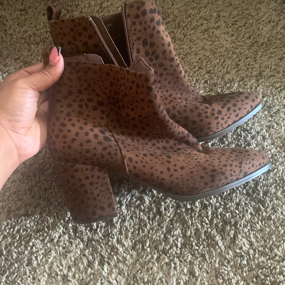 Zipper Boots